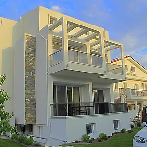 sky-rays-luxury-apartments.hotelschalkidiki.net/
